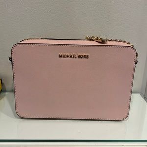 Michael Kors Crossbody pink bag